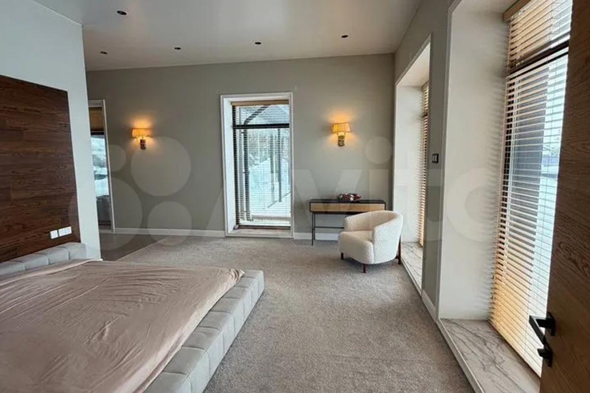 Как выглядят самые дорогие продающиеся в мегаполисах России дома