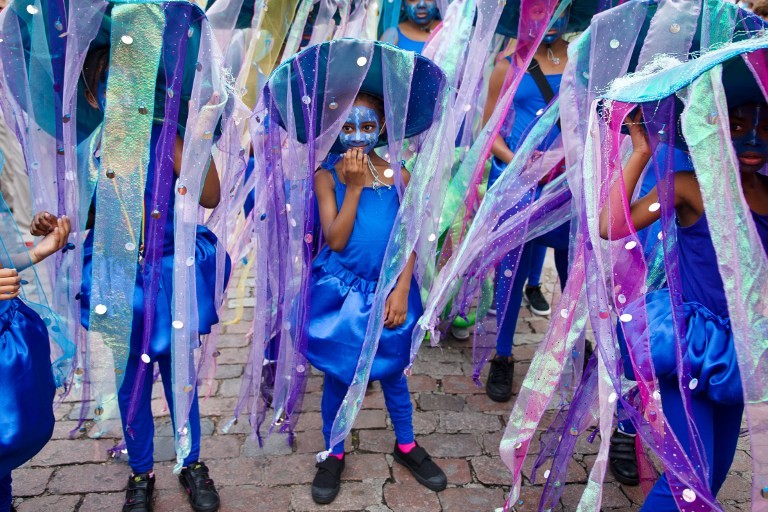 Синий иней и карибский карнавал