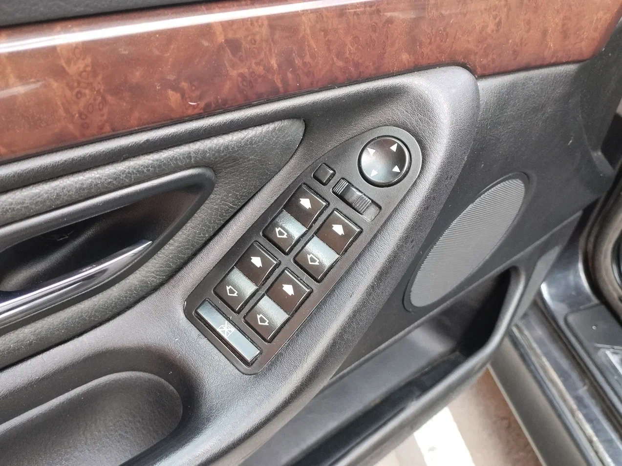 BMW 728i