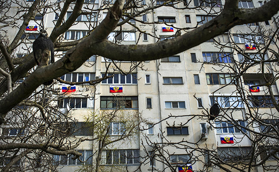 Жилой дом в Севастополе. 14 марта 2014 года


