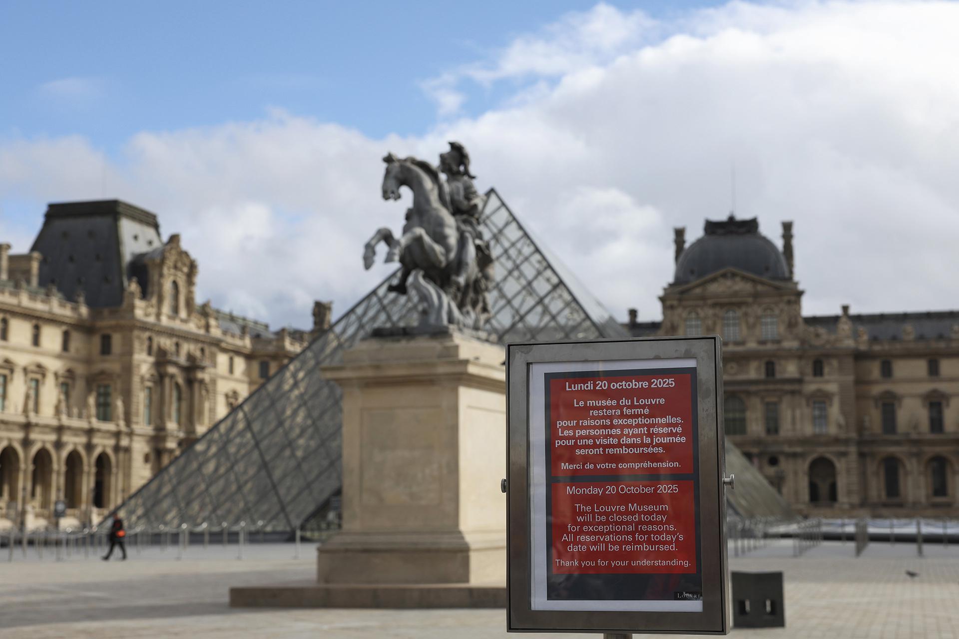 Временное закрытие Лувра после ограбления