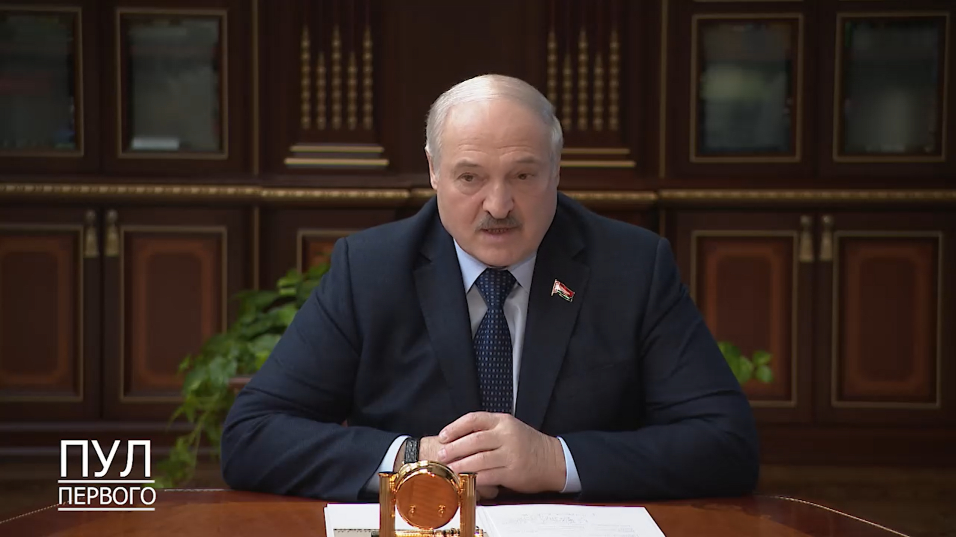 Лукашенко сообщил о задержании своего лечащего врача за взятки