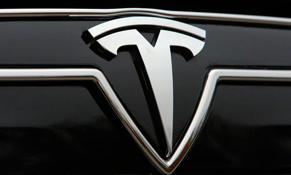 СМИ узнали о нехватке средств Tesla Motors для слияния с SolarCity