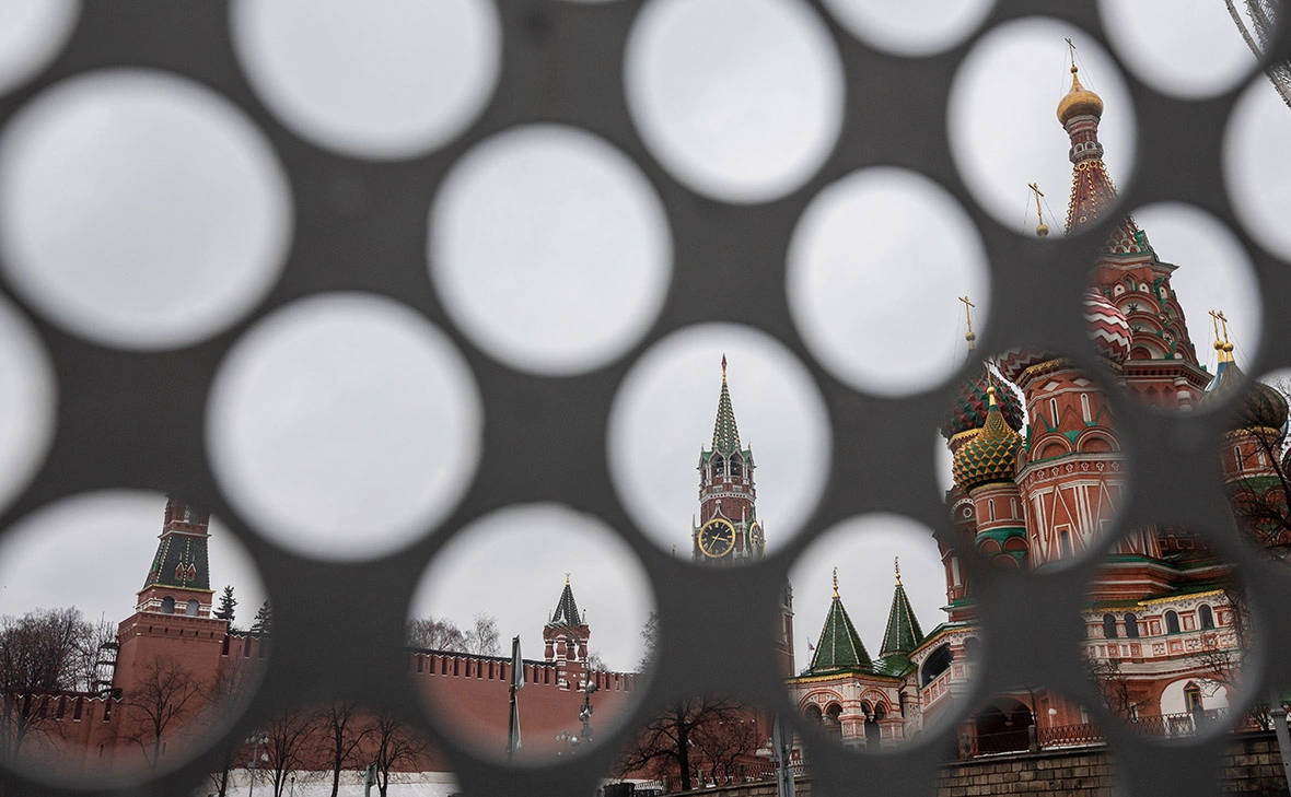 Евгений Разумный / Ведомости / ТАСС