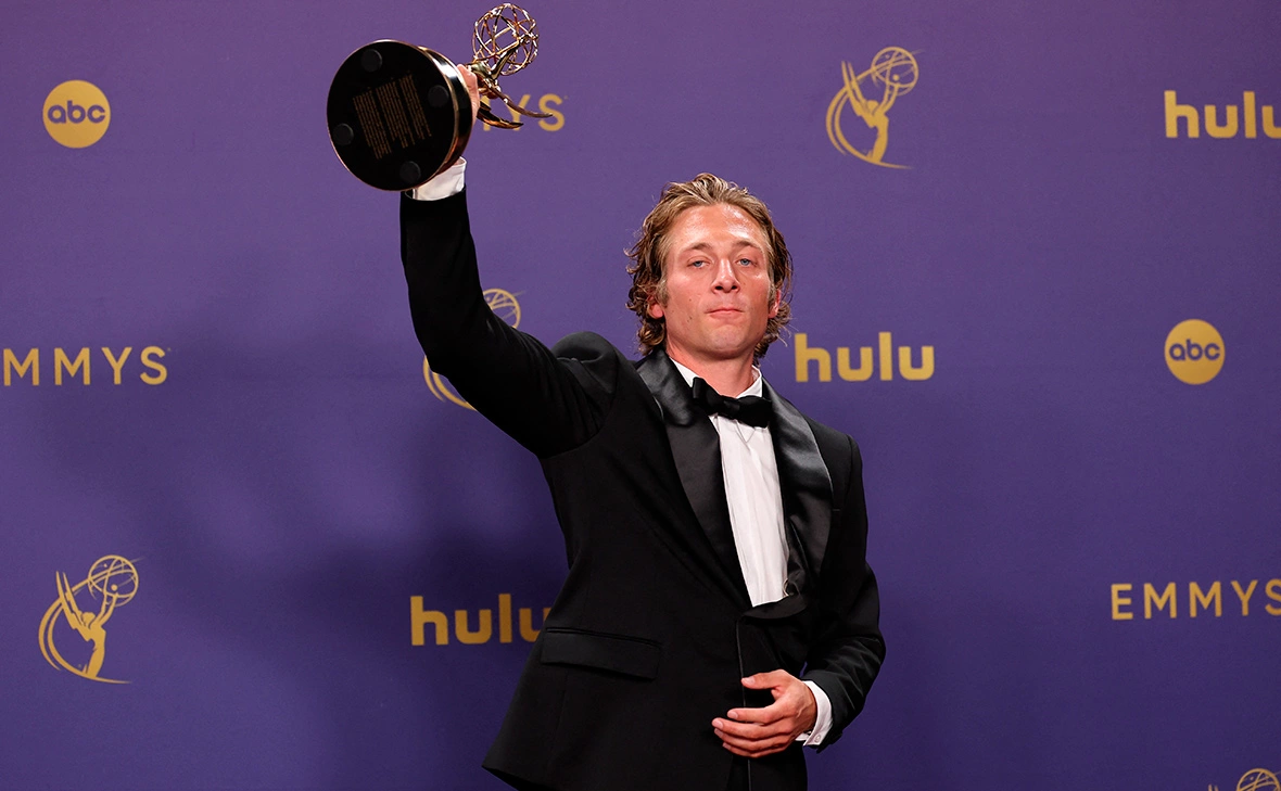 Mike Blake / Reuters