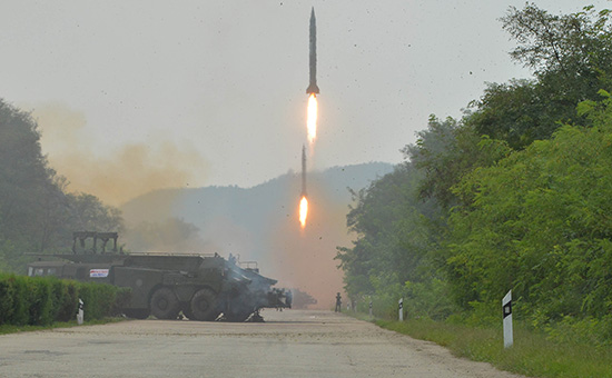 Запуск ракеты в Северной Корее. 6 сентября 2016 года


