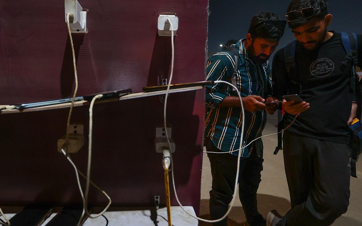 В Индии предложили запретить отключение «слежки» за смартфонами