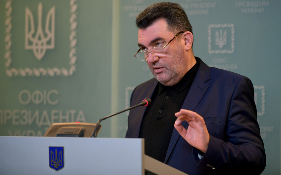 Глава СНБО заявил об отсутствии оснований для вывоза документов из Киева