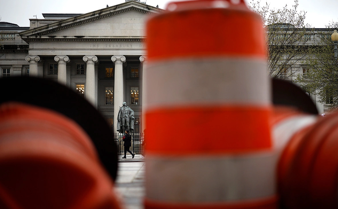 Chip Somodevilla / Getty Images