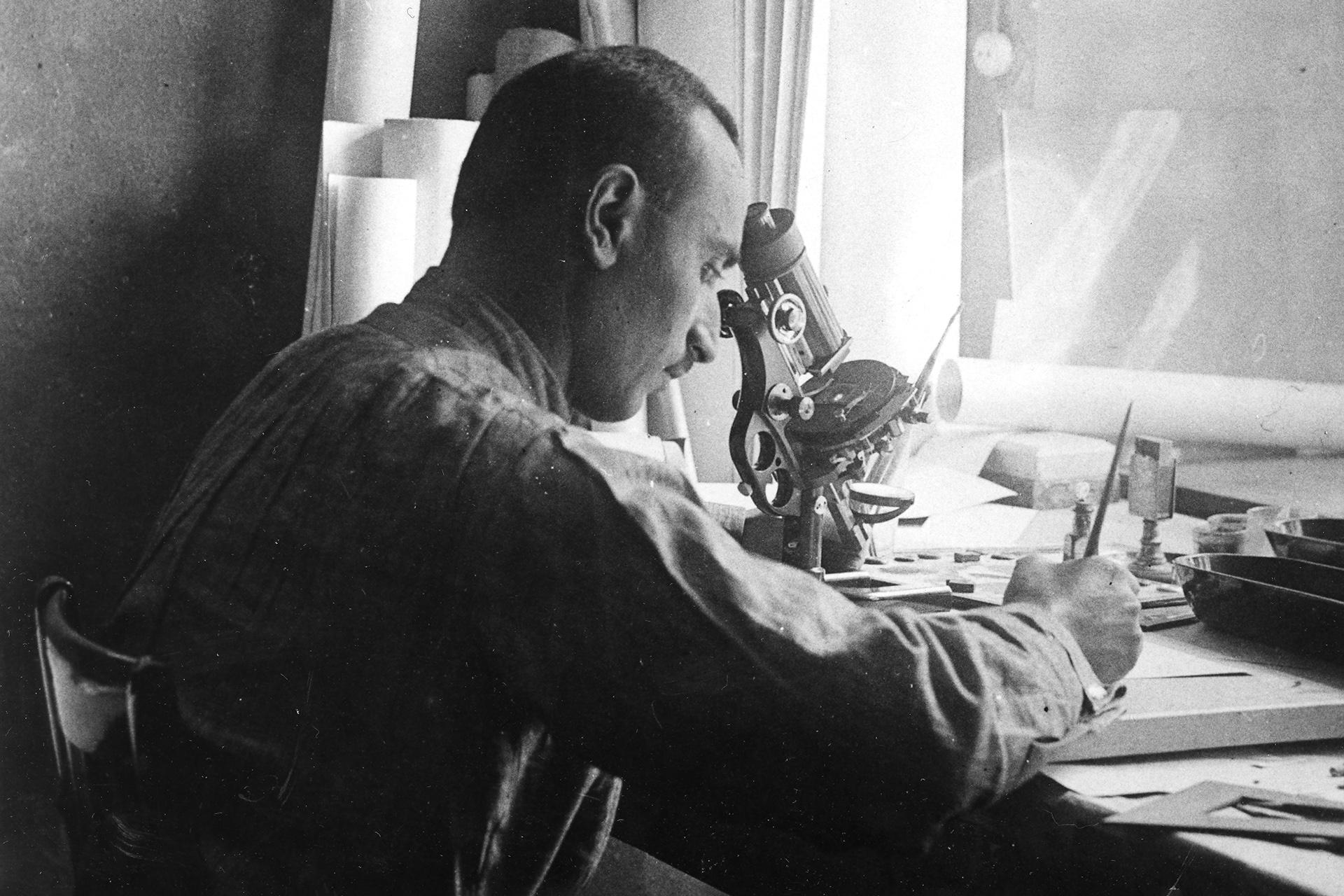 Яков Чернихов