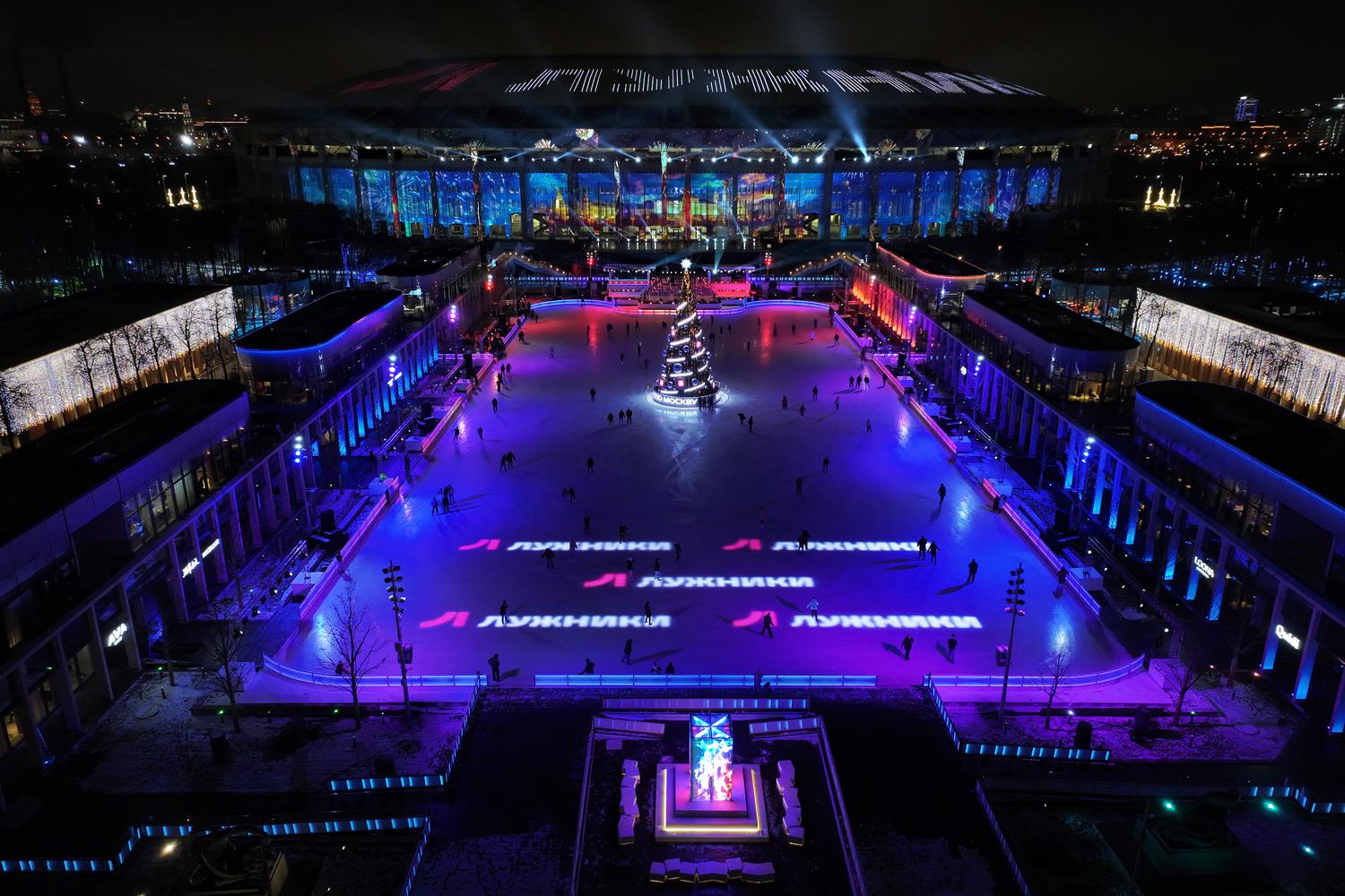 Видеомэппинг на фасаде Большой спортивной арены