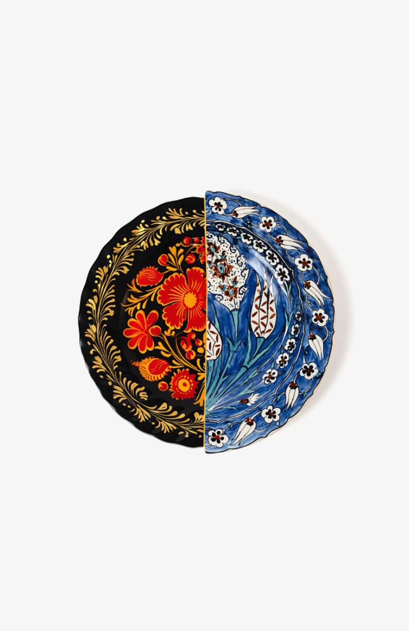 Тарелка из коллекции Hybrid, Seletti, 9770 руб. (de-light.ru)