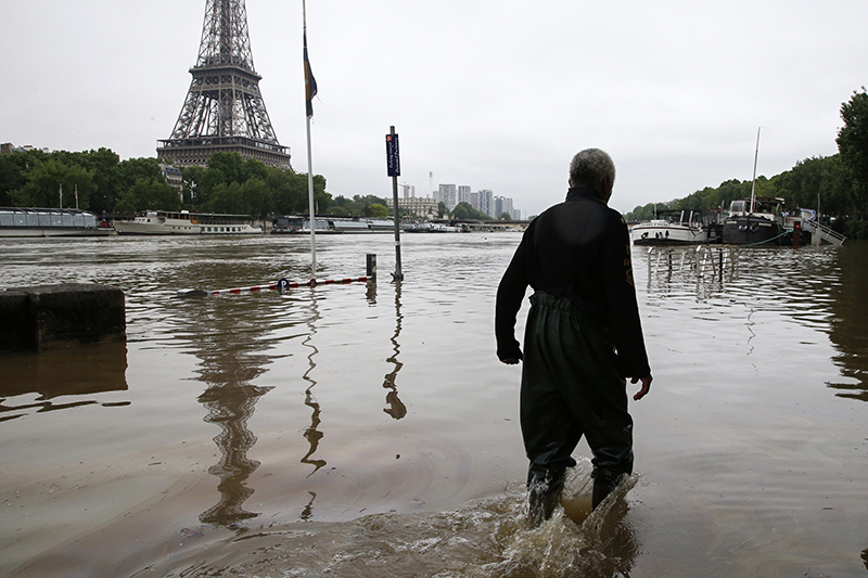 Наводнение в Париже