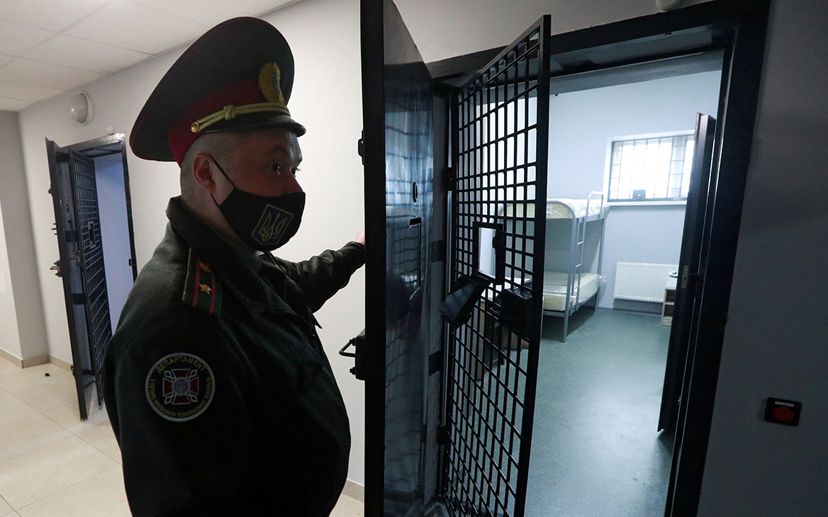 На Украине сообщили о планах открыть тюрьмы для криминальных авторитетов