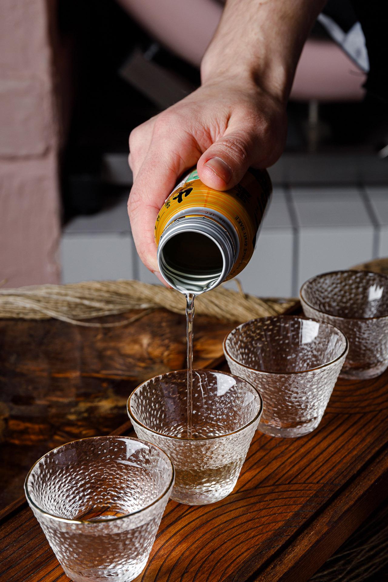 Сет азиатских спиритов в ресторане Madame Roche