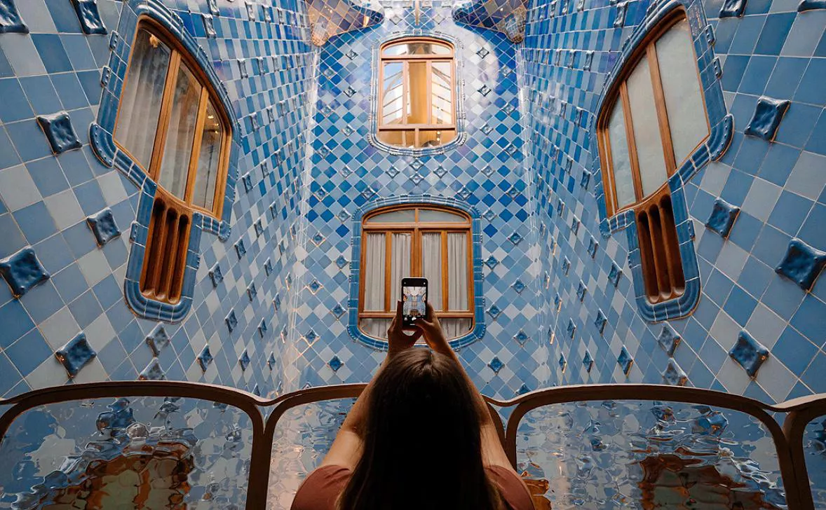 Karsten Winegeart / Unsplash