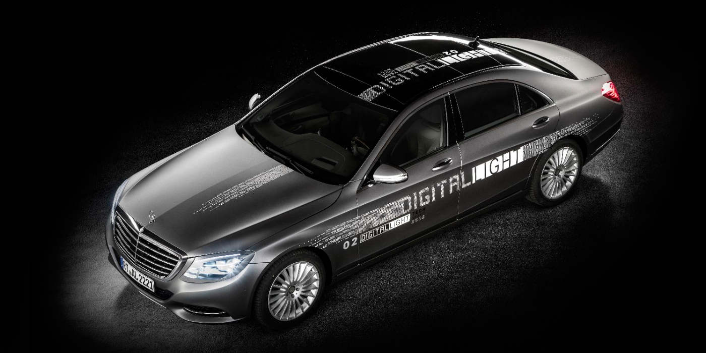 Mercedes-Benz показал новую оптику с миллионом микрозеркал