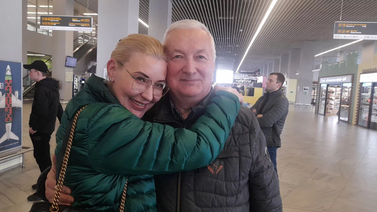https://kaskad.tv/novosti/49381-missis-kaliningrad-2024-natalya-krupina-chudom-vyzhila-vo-vremya-terakta-v-krokus-siti-kholle