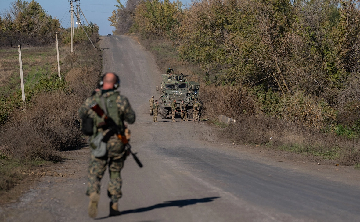 Carl Court / Getty Images