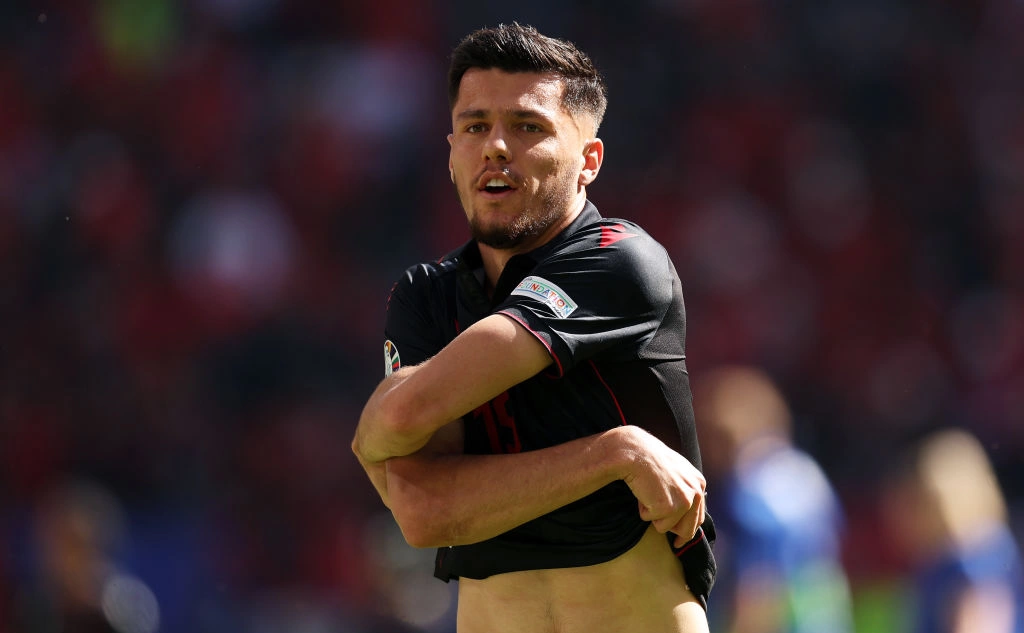 Julian Finney / Getty Images