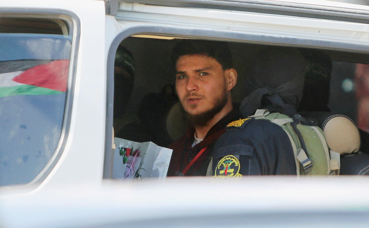 Hatem Khaled / Reuters