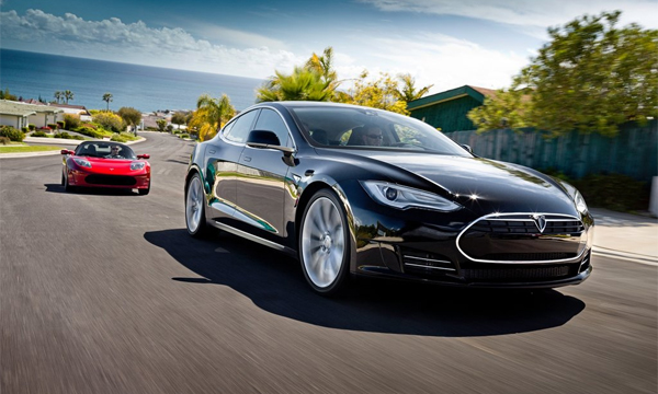 Tesla выпустит 4 новые модели к 2018 году