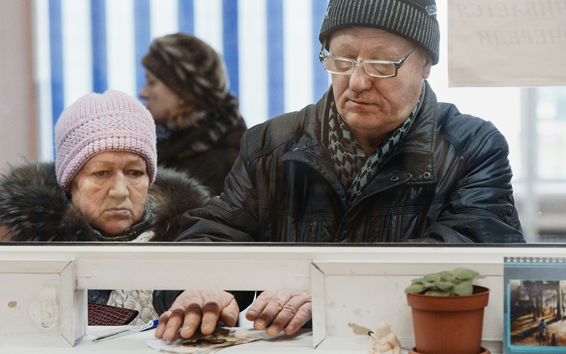 Миронов заявил о банкротстве пенсионной системы