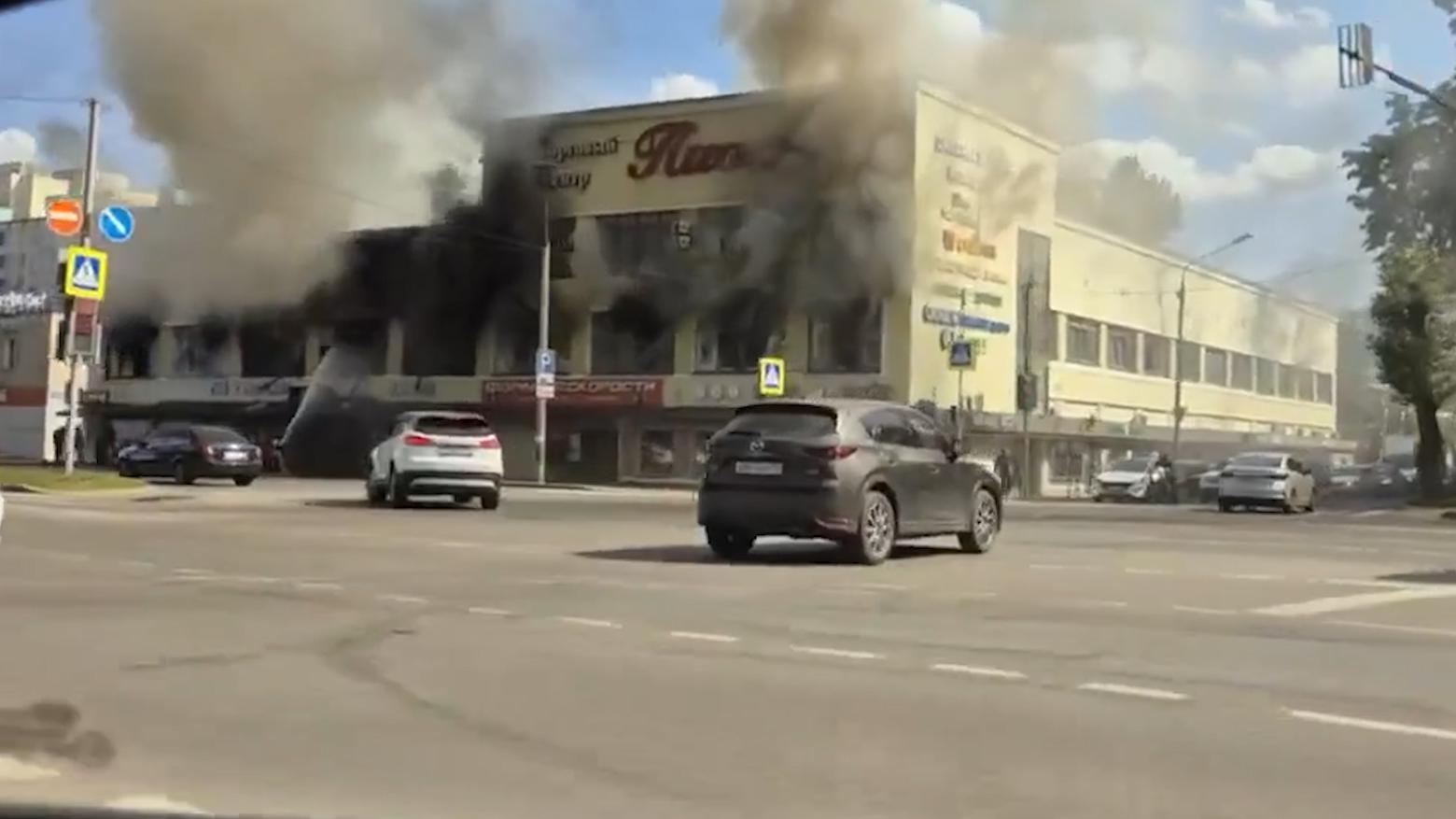 СК возбудил уголовное дело после пожара в ТЦ «Пионер» в Королеве
