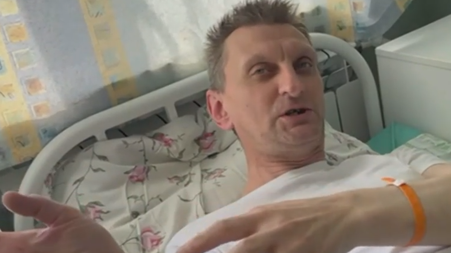 Пассажиры рассказали о первых минутах после крушения поезда под Брянском