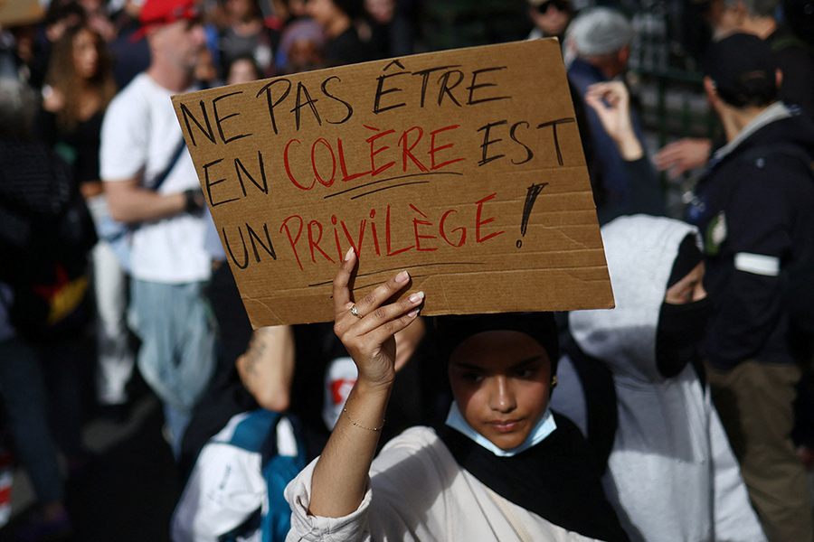 Tom Nicholson / Reuters