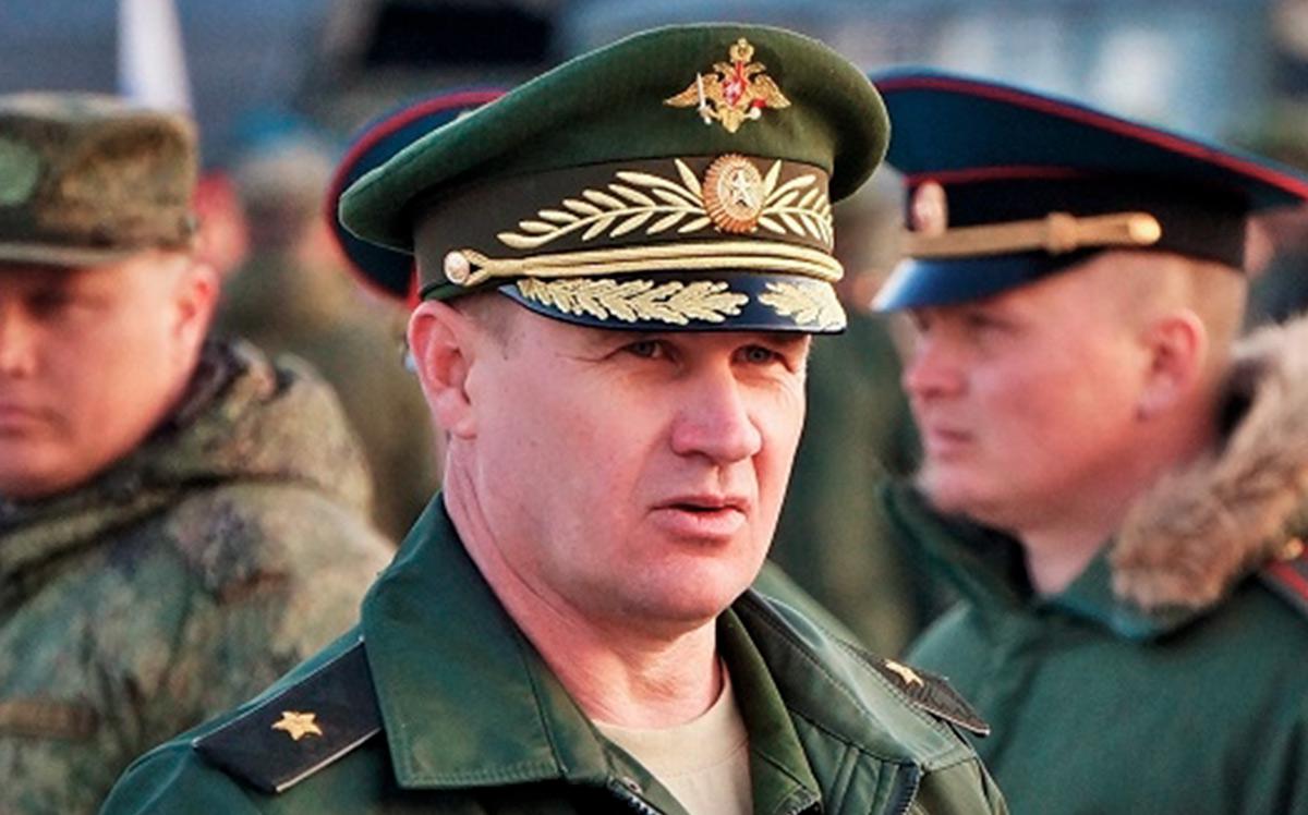 Генерал Мордвичев официально сменил Лапина на посту командующего ЦВО