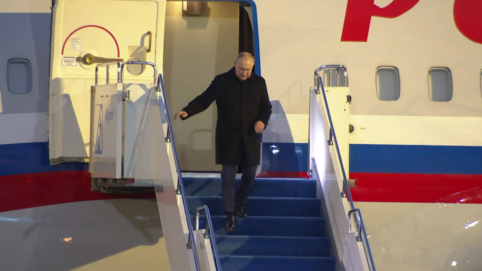 Путин прибыл с визитом в Астану