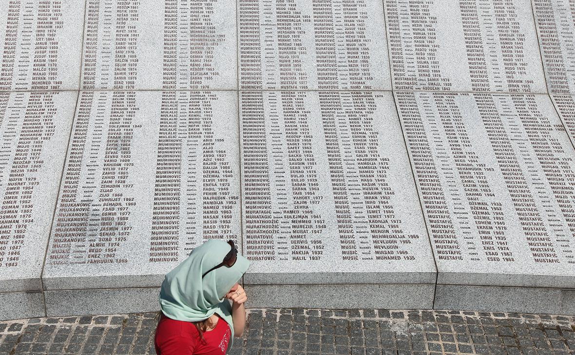 &laquo;Мемориал памяти жертв геноцида в Сребренице&raquo; в селе Поточари, Босния и Герцеговина