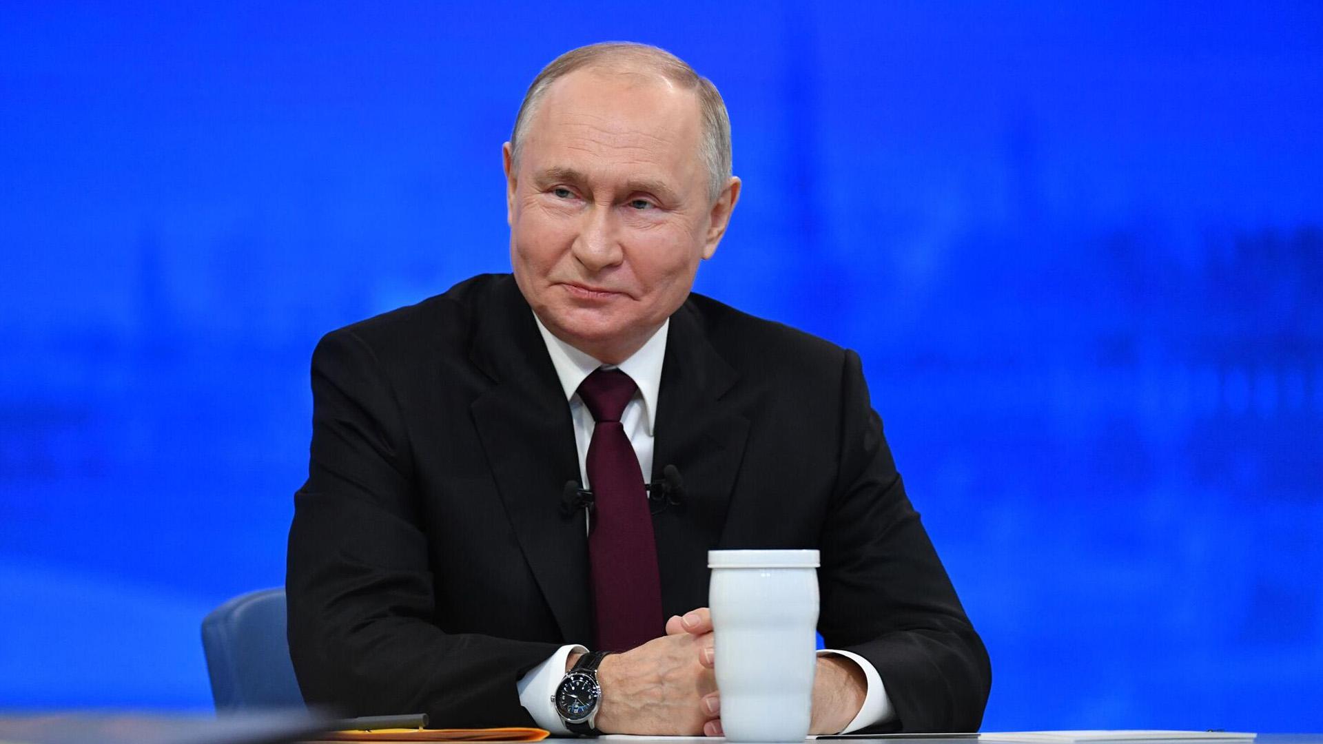 «Единая Россия» поддержала кандидатуру Путина на выборах президента