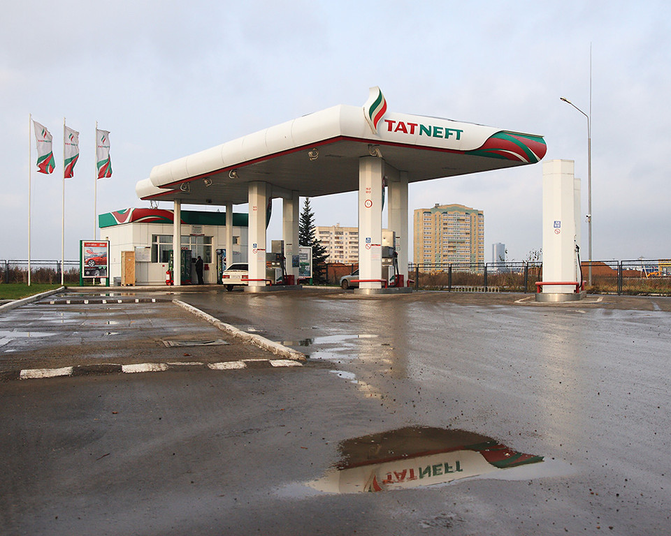 УФАС добралось до Татнефти и «Танеко» по делу о завышении цен на топливо