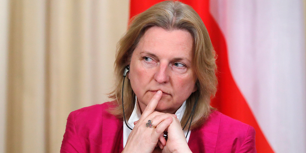 Глава МИД Австрии отменила визит в Россию из-за шпионского скандала