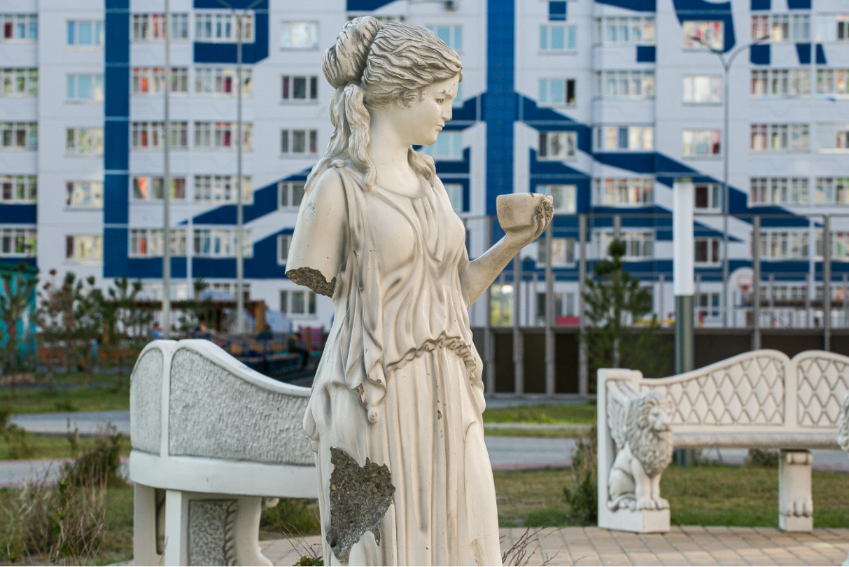 На Сказочном бульваре в Ново-Патрушево&nbsp;вандалы испортили скульптуры ценой в миллионы