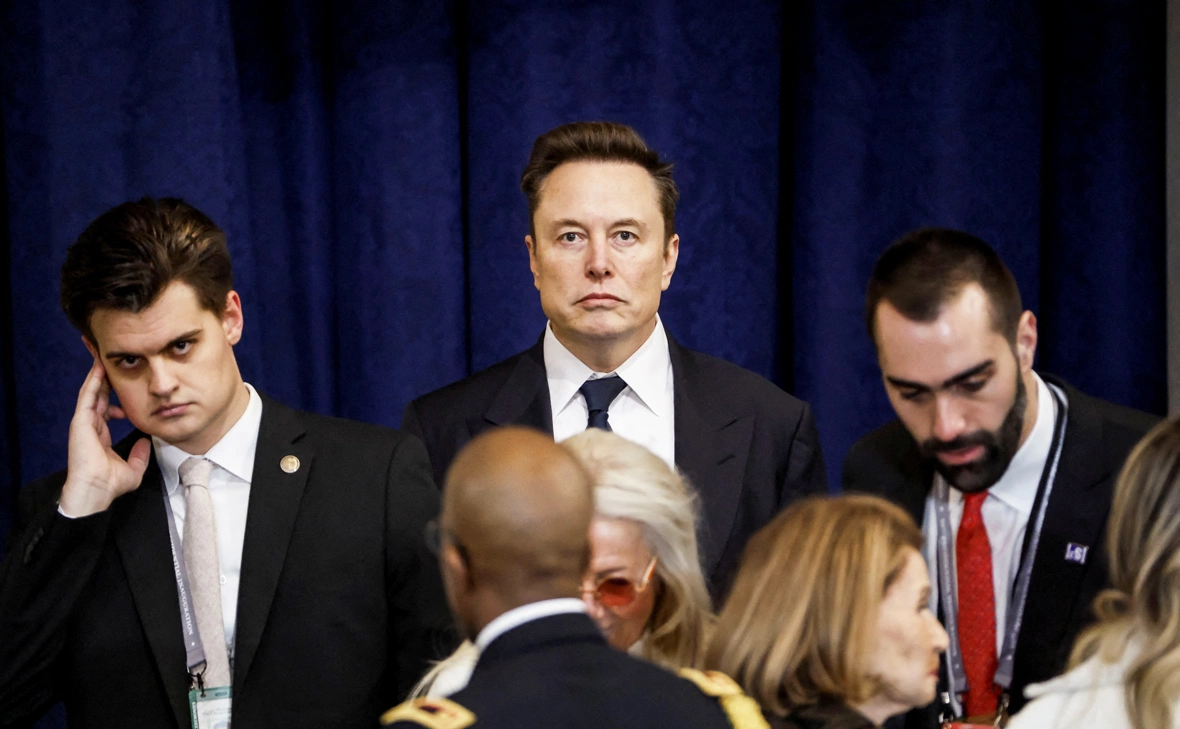 Shawn Thew / Reuters