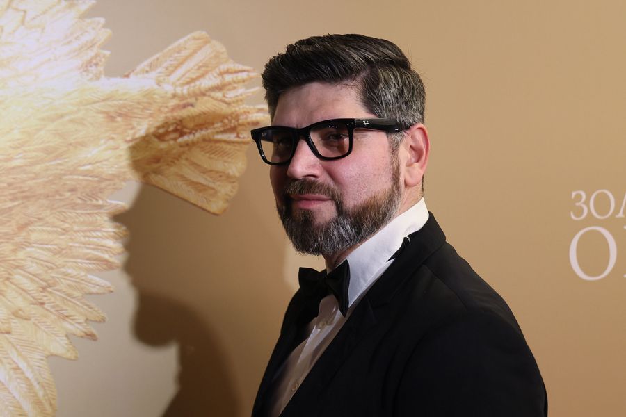 Актер озвучивания и дубляжа Карен Арутюнов был приглашенным гостем как представитель индустрии озвучивания. Не был номинирован в персональных категориях, так как премия &laquo;Золотой орел&raquo; традиционно не имеет отдельной номинации для актеров дубляжа. В 2025 году участвовал в работе над фильмом &laquo;Простоквашино&raquo;.