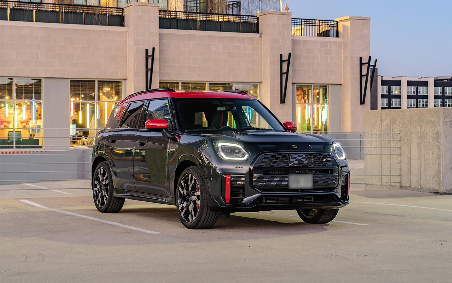 В Россию прибыла особая версия нового Mini Countryman. Вы его не узнаете