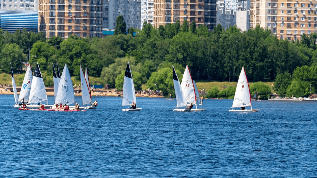 Парусная регата в Москве