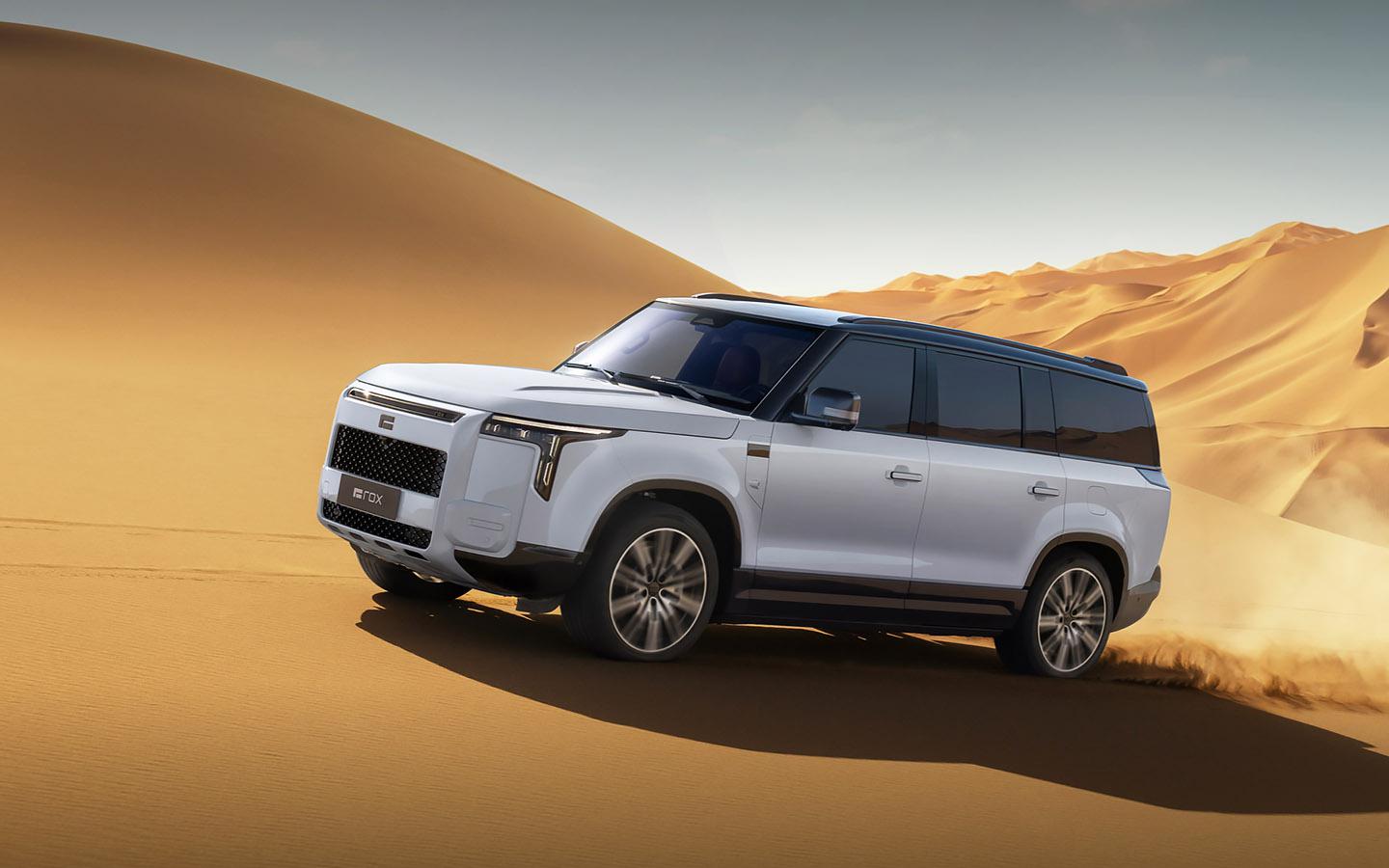 Названы сроки появления китайского кроссовера Rox Adamas в России