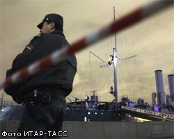 Активисты, поднявшие на "Авроре" пиратский флаг, приговорены