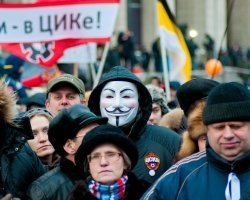 В Москве оппозиция решает, как после отказа властей провести шествие "За честные выборы" 