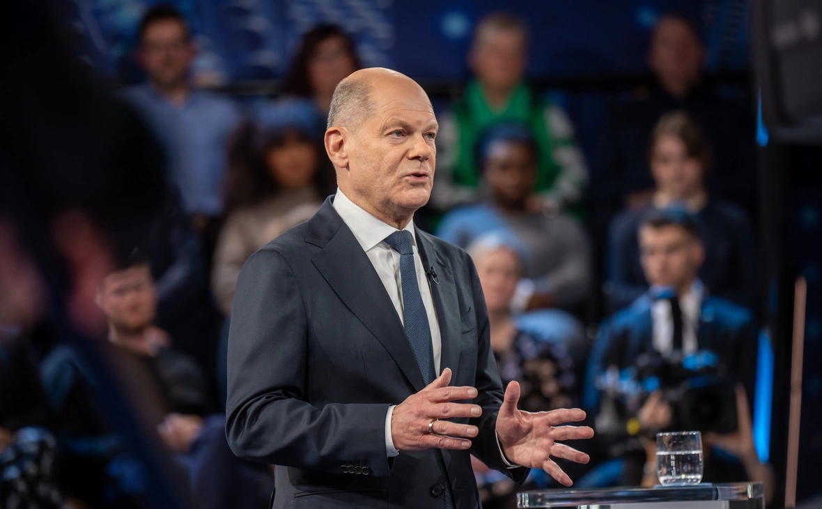 Michael Kappeler / Getty Images