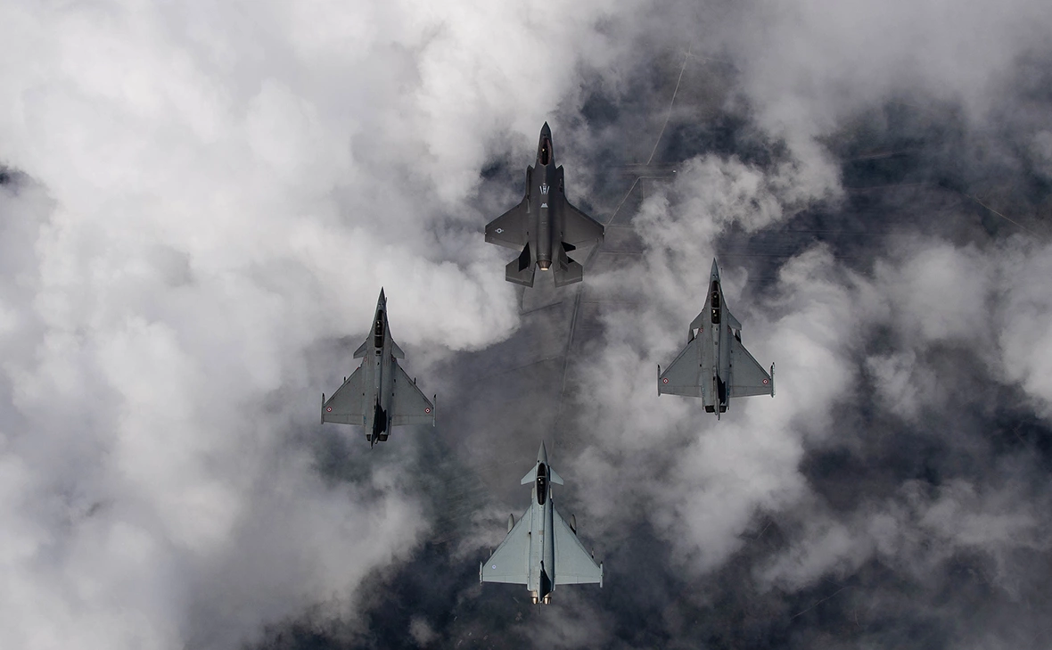 Staff Sgt. Alexander Cook / Keystone Press Agency / Global Look Press