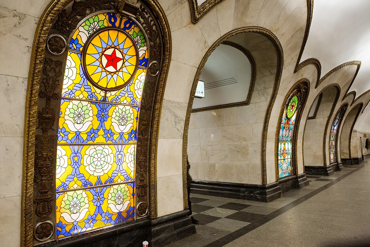 Станция московского метрополитена «Новослободская» в наши дни