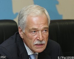 Б.Грызлов заявил, что "Единую Россию" устраивает работа министра транспорта И.Левитина