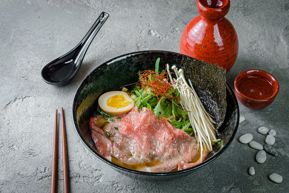 Рамен с вагю × теплый Junmai