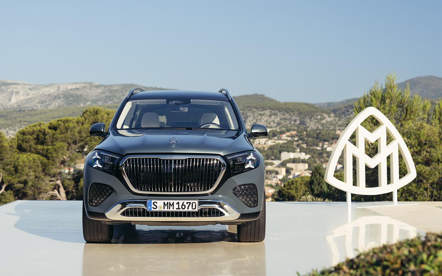 «Ждать полгода». Дилеры — о сроках появления нового Maybach GLS в России